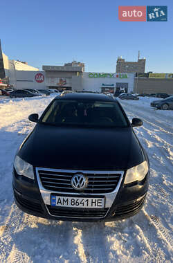 Універсал Volkswagen Passat 2007 в Житомирі