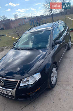 Універсал Volkswagen Passat 2008 в Миргороді