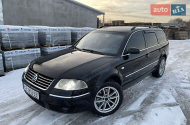 Універсал Volkswagen Passat 2002 в Чернівцях