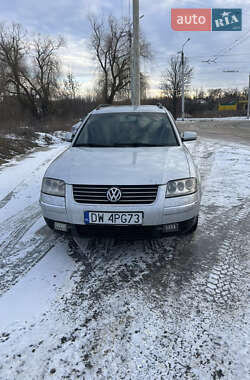 Універсал Volkswagen Passat 2001 в Слов'янську