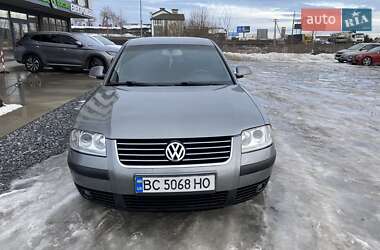 Седан Volkswagen Passat 2001 в Львові