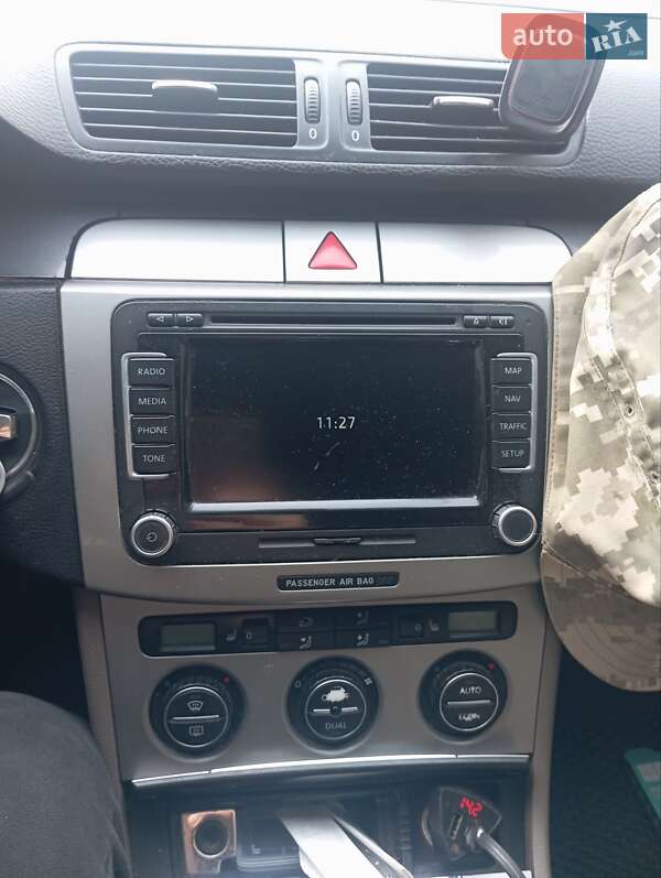 Универсал Volkswagen Passat 2006 в Черновцах