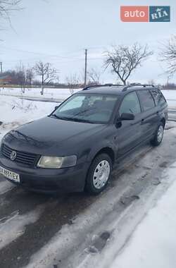 Универсал Volkswagen Passat 2000 в Ярмолинцах