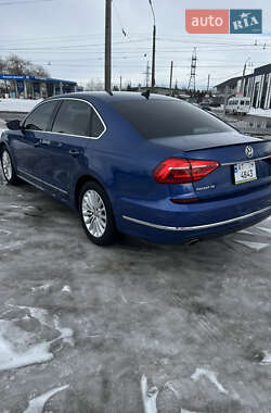 Седан Volkswagen Passat 2016 в Івано-Франківську