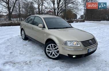 Седан Volkswagen Passat 2003 в Миргороде