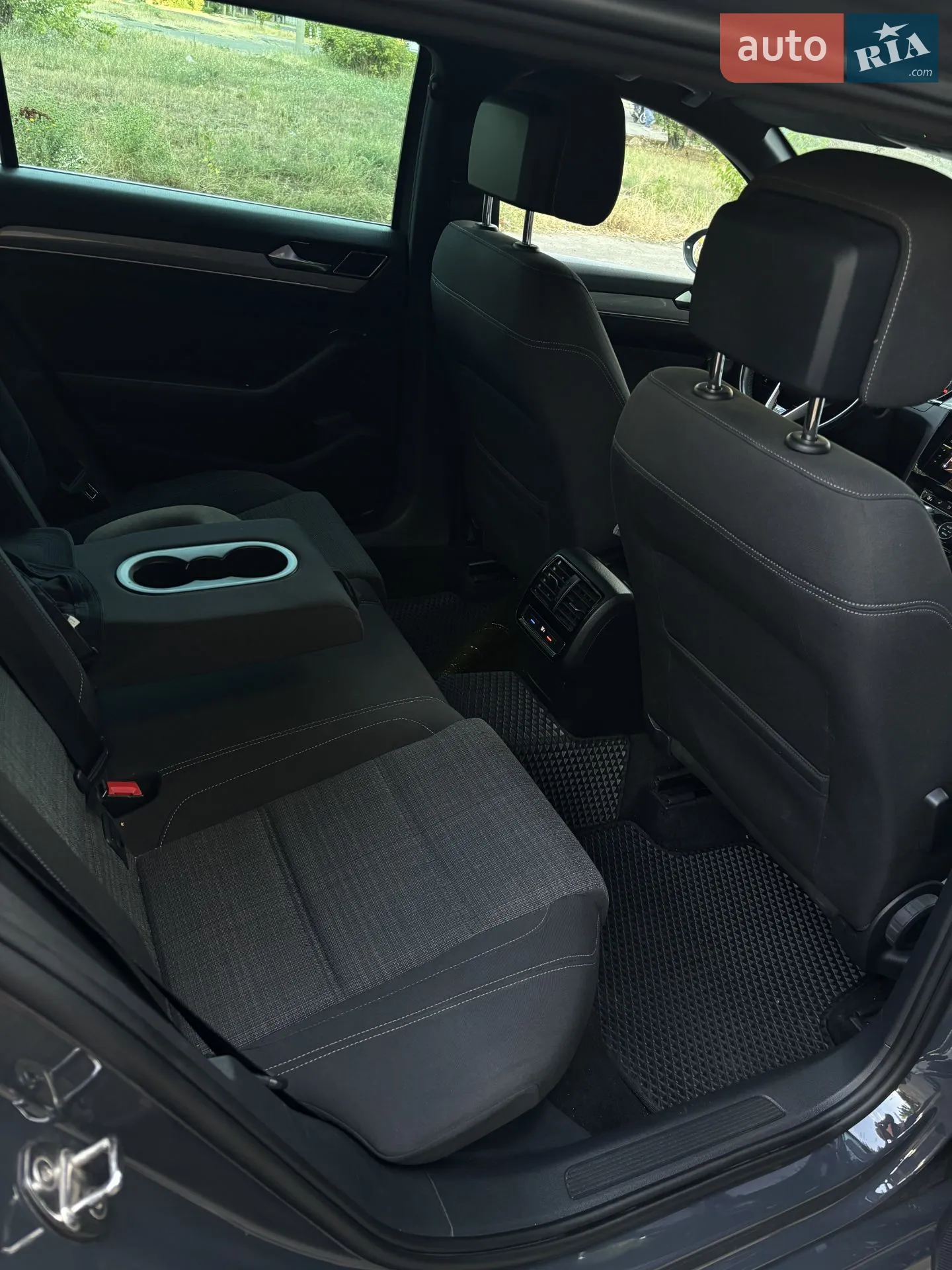 2019 Volkswagen Passat - мініатюра 12
