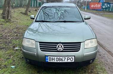 Седан Volkswagen Passat 2003 в Тарутине