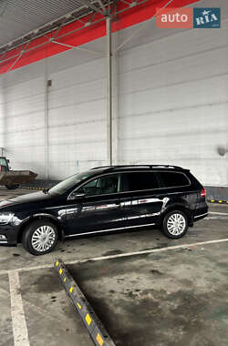 Універсал Volkswagen Passat 2012 в Рівному
