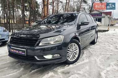 Універсал Volkswagen Passat 2012 в Києві