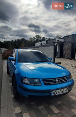 Седан Volkswagen Passat 1997 в Харькове