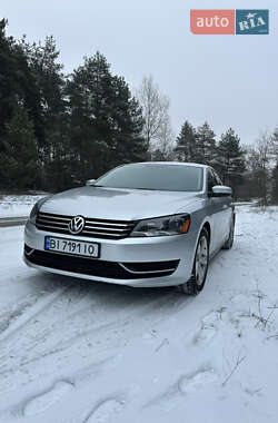 Седан Volkswagen Passat 2013 в Кременчуге