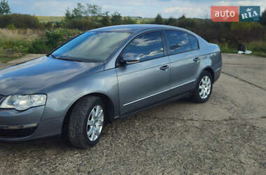 Седан Volkswagen Passat 2007 в Калуше