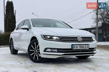 Седан Volkswagen Passat 2015 в Сумах