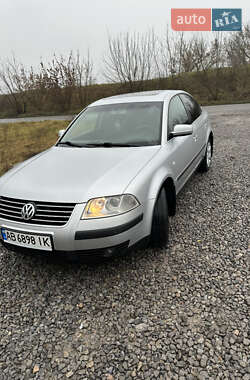 Седан Volkswagen Passat 2001 в Браїлові