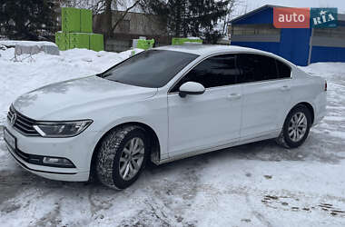 Седан Volkswagen Passat 2018 в Коростене