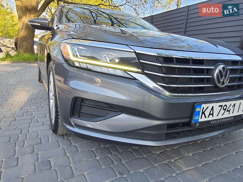 Седан Volkswagen Passat 2020 в Киеве