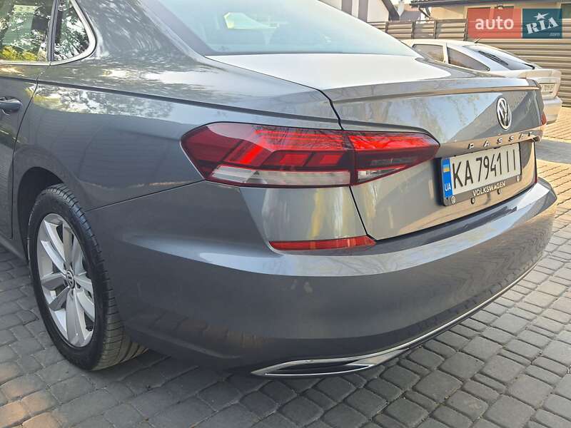 Седан Volkswagen Passat 2020 в Киеве