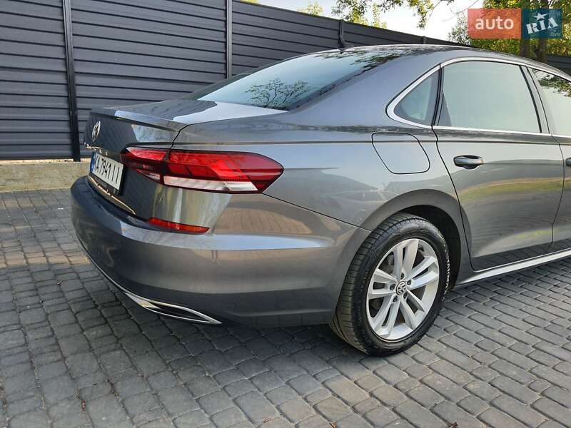 Седан Volkswagen Passat 2020 в Киеве
