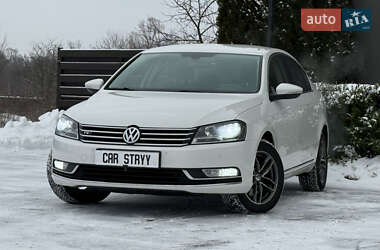 Седан Volkswagen Passat 2013 в Стрые