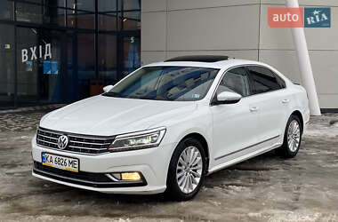 Седан Volkswagen Passat 2017 в Києві