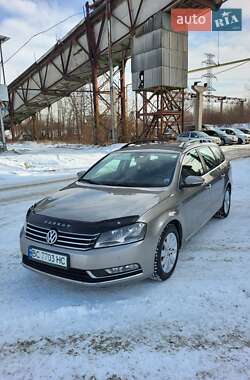 Универсал Volkswagen Passat 2013 в Львове