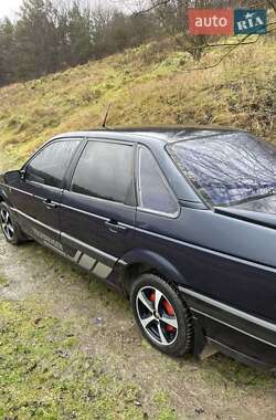 Седан Volkswagen Passat 1989 в Гусятині
