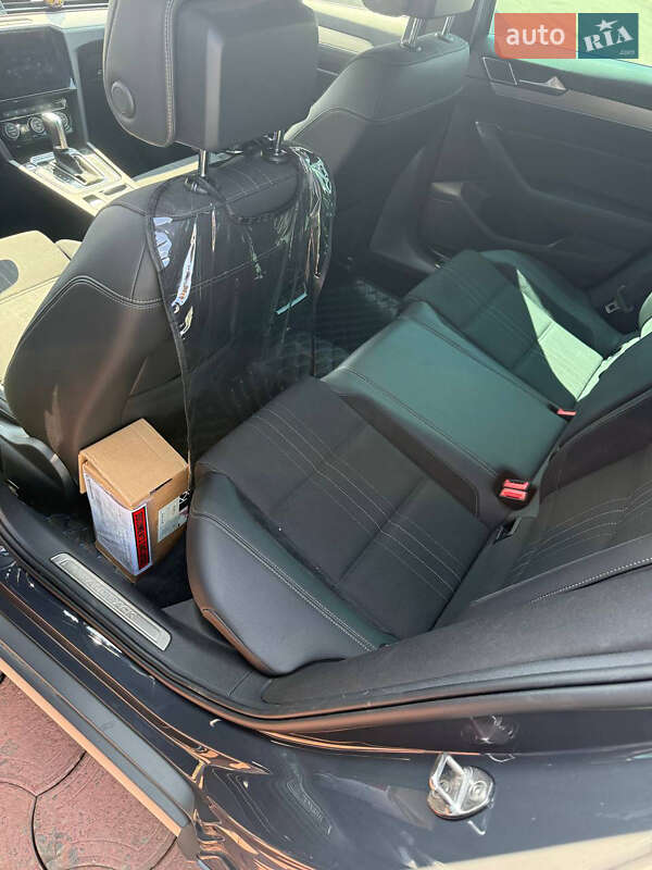 Универсал Volkswagen Passat 2019 в Ужгороде