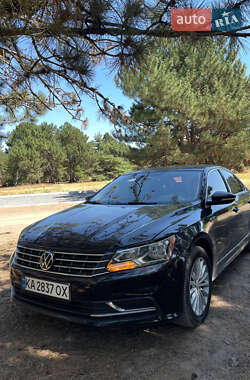 Седан Volkswagen Passat 2016 в Миколаєві