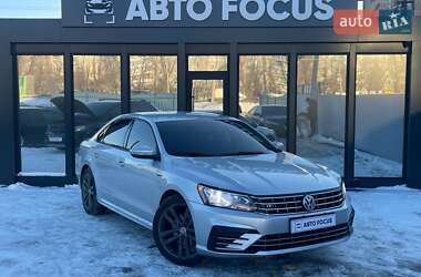 Седан Volkswagen Passat 2018 в Киеве