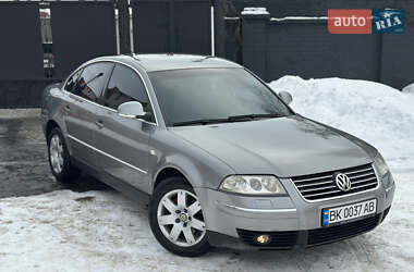 Универсал Volkswagen Passat 2003 в Костополе