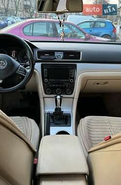 Седан Volkswagen Passat 2012 в Одессе