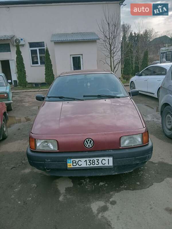 Volkswagen Passat 1992