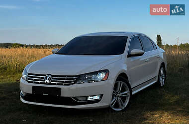 Седан Volkswagen Passat 2013 в Киеве