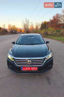 Седан Volkswagen Passat 2020 в Киеве