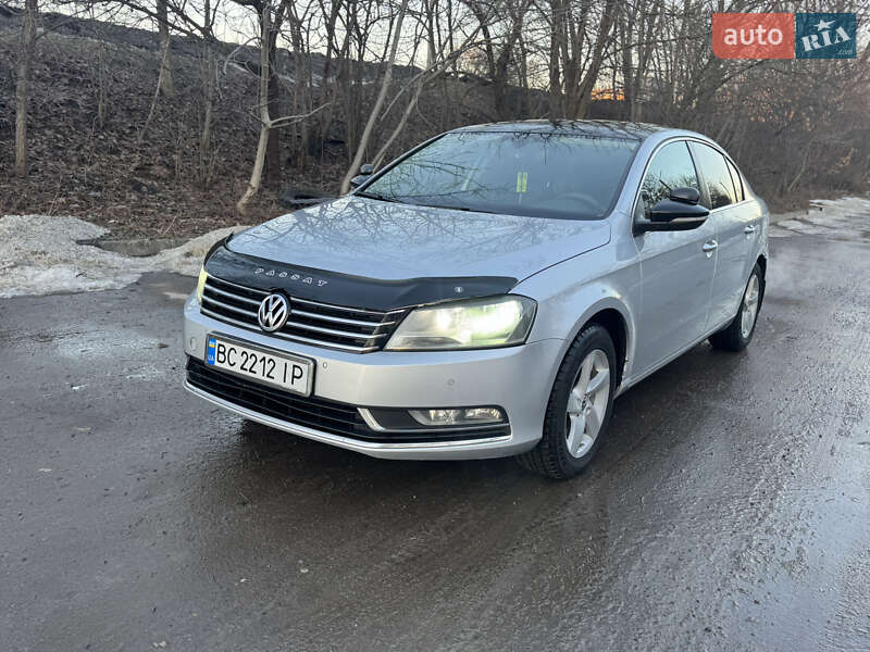 Volkswagen Passat 2011