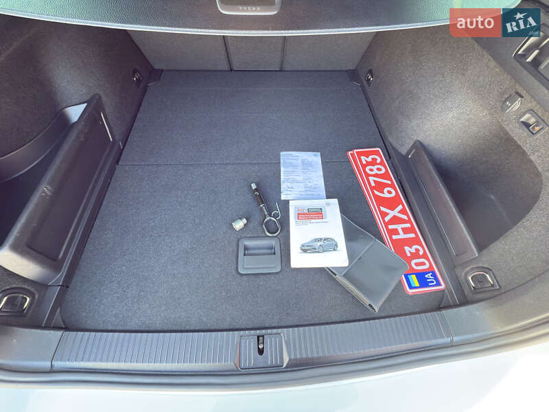 Универсал Volkswagen Passat 2022 в Луцке