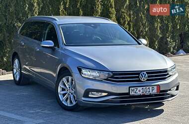 Универсал Volkswagen Passat 2020 в Стрые