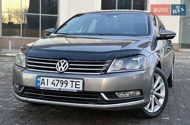 Седан Volkswagen Passat 2012 в Днепре