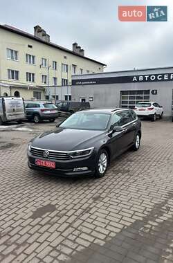 Универсал Volkswagen Passat 2017 в Ивано-Франковске
