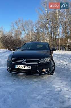 Універсал Volkswagen Passat 2012 в Києві