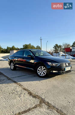 Седан Volkswagen Passat 2018 в Вараші