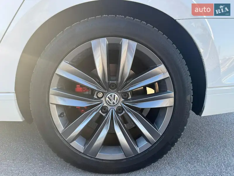 Volkswagen Passat 2020 VIN WVWZZZ3CZME029131 фото оголошення 13 з 59