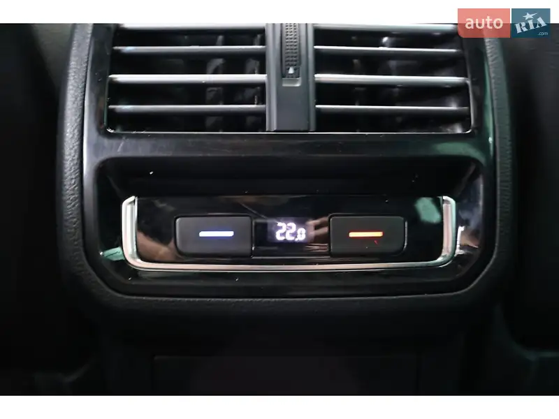 Volkswagen Passat 2017 VIN WVWZZZ3CZJE071620 фото оголошення 14 з 57