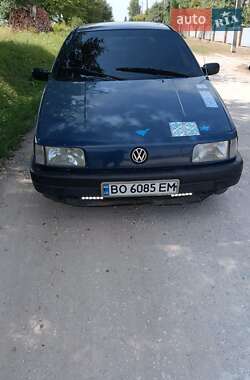 Седан Volkswagen Passat 1988 в Тернополі