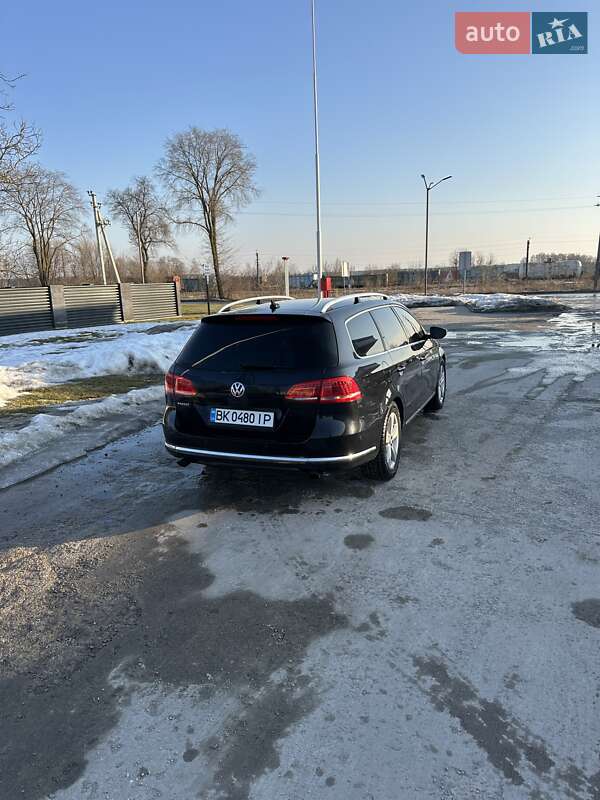 Volkswagen Passat 2011