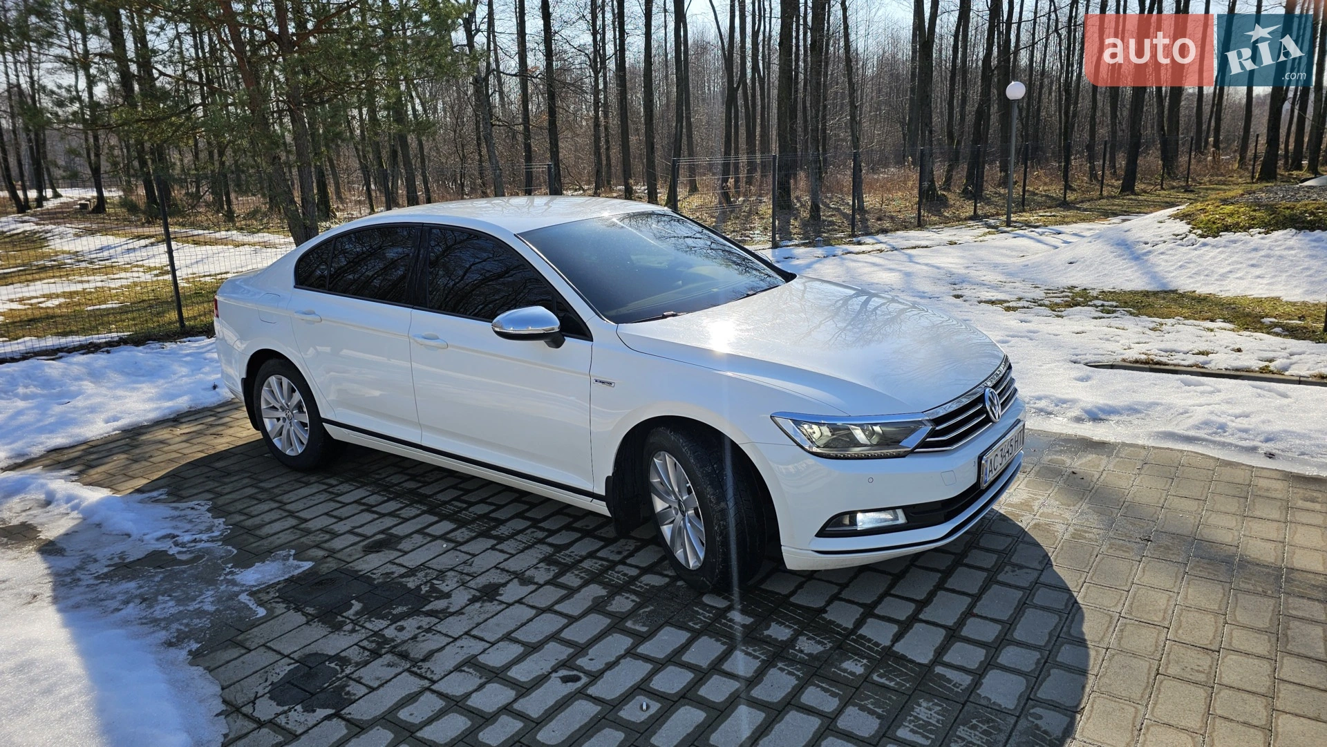 2016 Volkswagen Passat - мініатюра 2