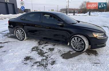 Седан Volkswagen Passat 2011 в Глухові