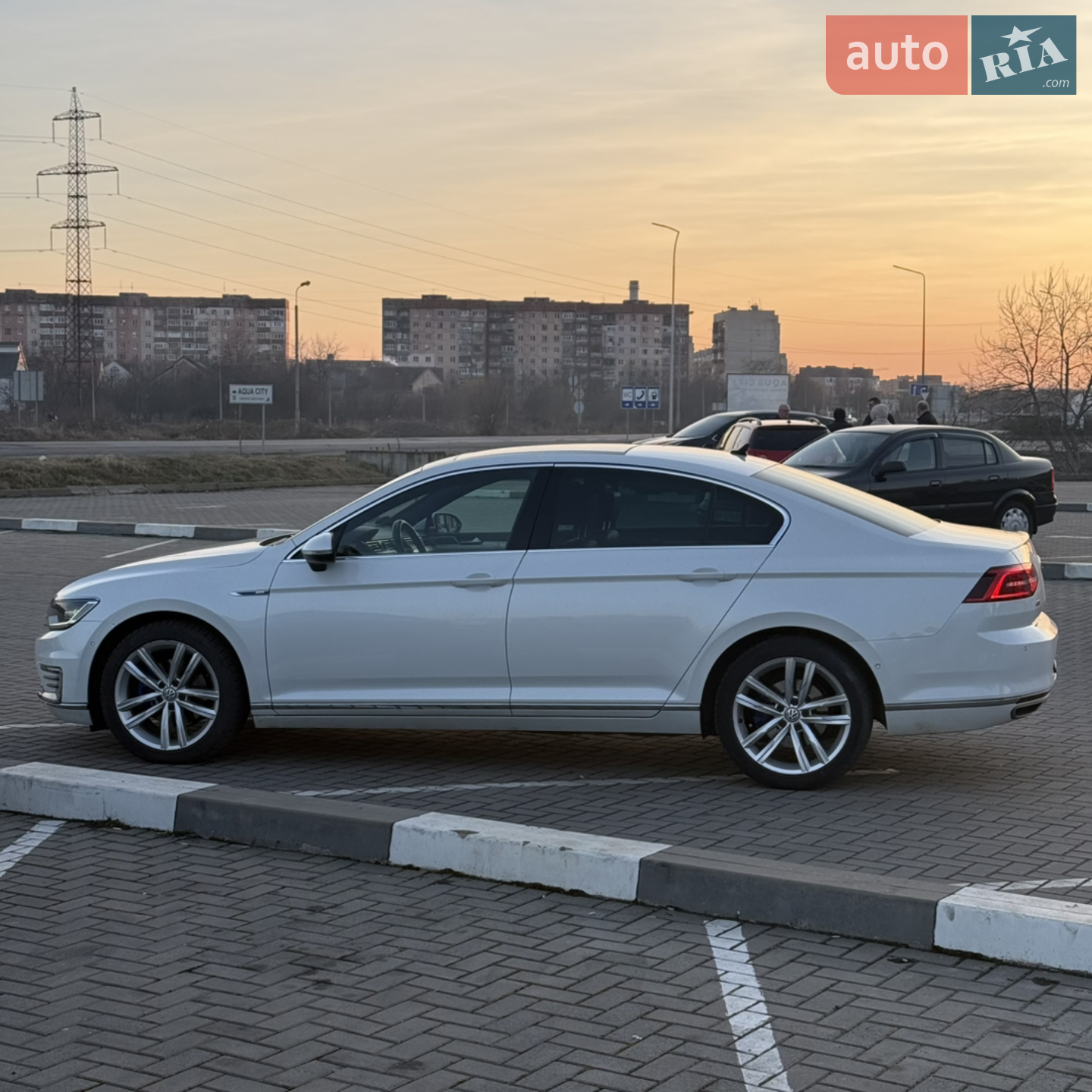 2016 Volkswagen Passat - мініатюра 3