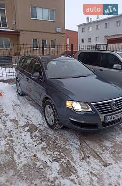 Універсал Volkswagen Passat 2008 в Харкові
