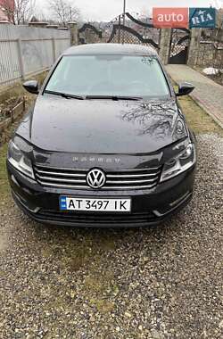 Седан Volkswagen Passat 2011 в Надвірній